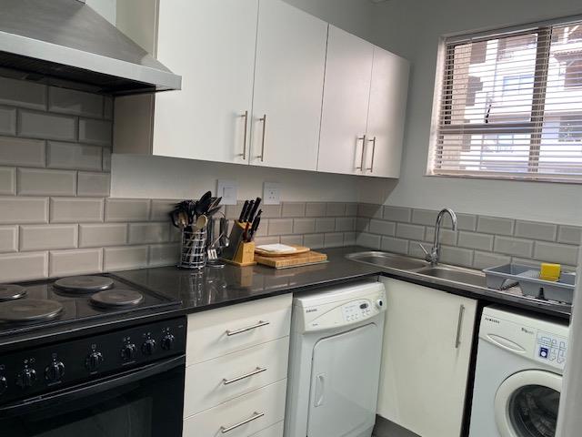 To Let 2 Bedroom Property for Rent in Morningside Manor Gauteng