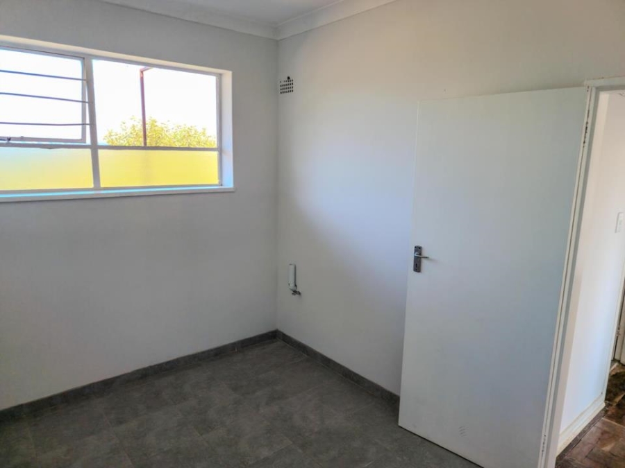 To Let 2 Bedroom Property for Rent in Rembrandt Park Gauteng