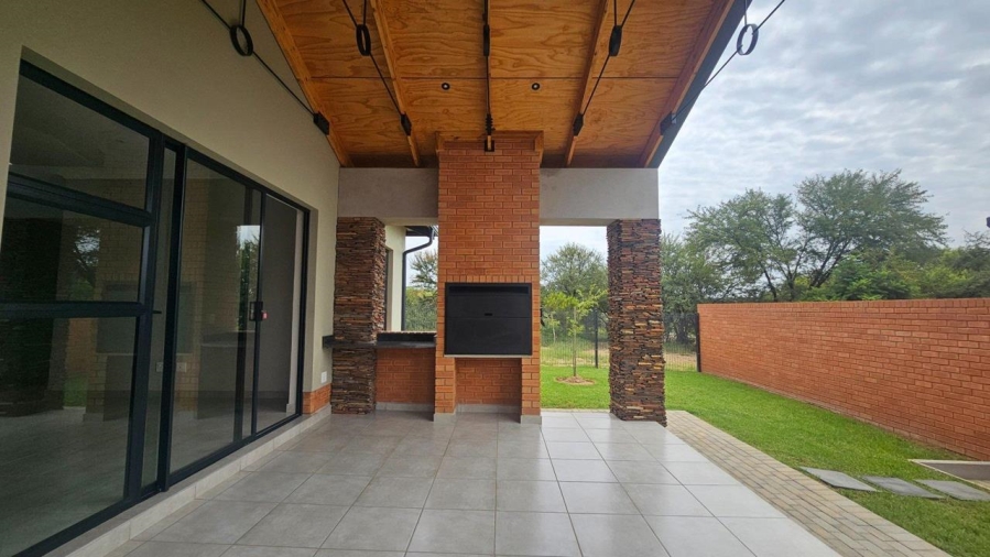 3 Bedroom Property for Sale in Six Fountains Estate Gauteng