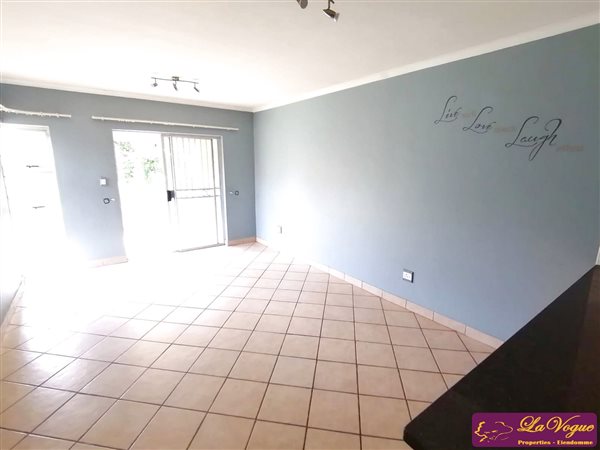 2 Bedroom Property for Sale in Leeuwenhof Estate Gauteng