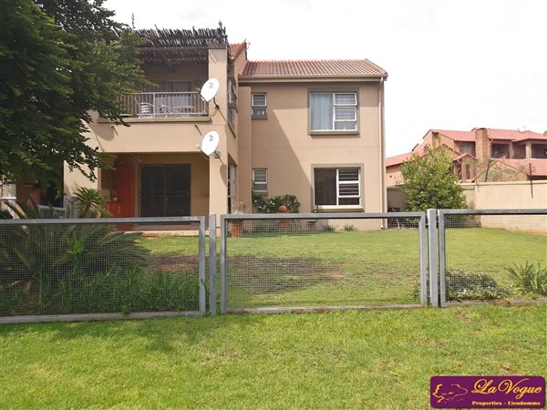 2 Bedroom Property for Sale in Leeuwenhof Estate Gauteng