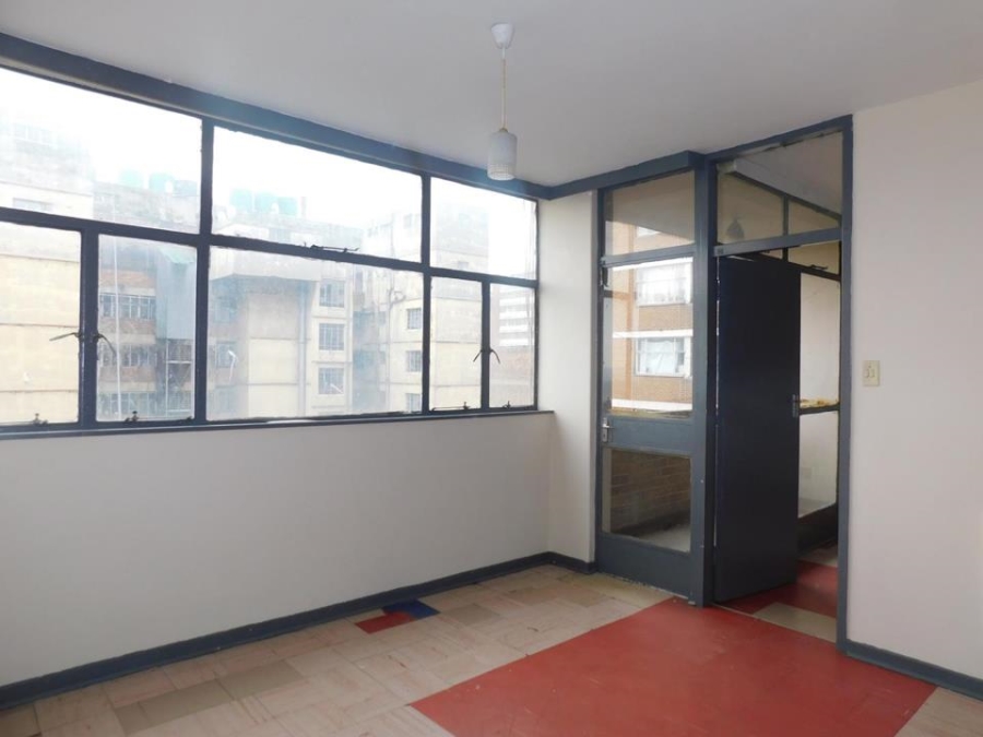 To Let 1 Bedroom Property for Rent in Hillbrow Gauteng