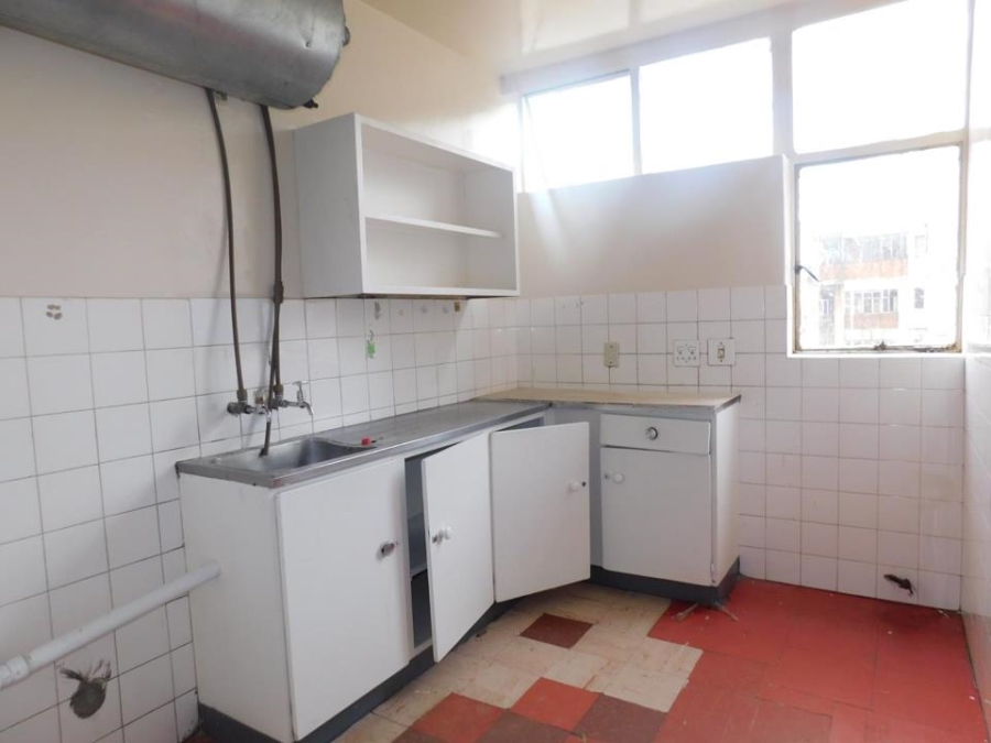 To Let 1 Bedroom Property for Rent in Hillbrow Gauteng