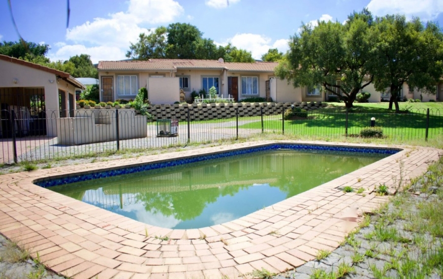 3 Bedroom Property for Sale in Country View Gauteng