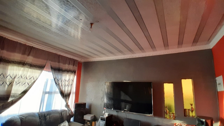 3 Bedroom Property for Sale in Tshepiso Gauteng