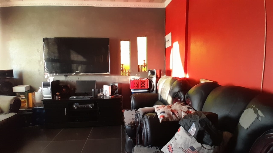 3 Bedroom Property for Sale in Tshepiso Gauteng