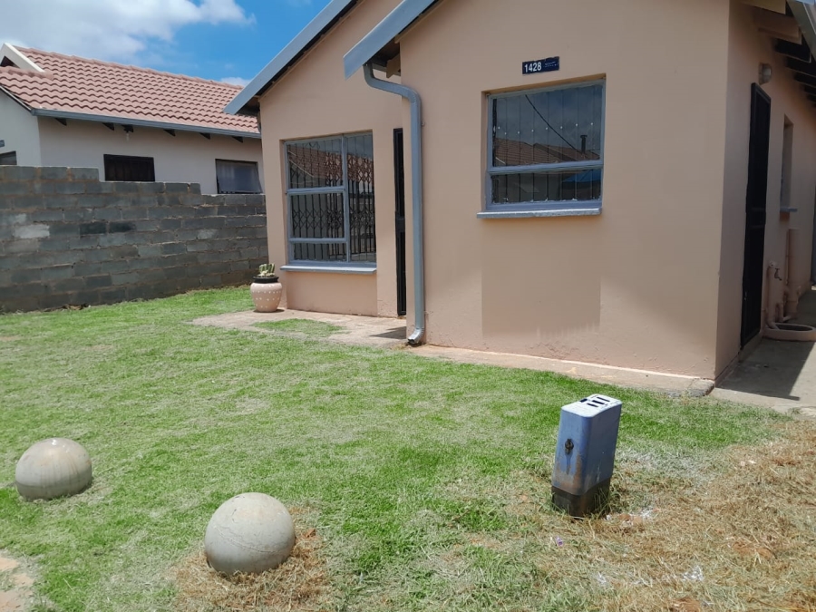 2 Bedroom Property for Sale in Fleurhof Gauteng