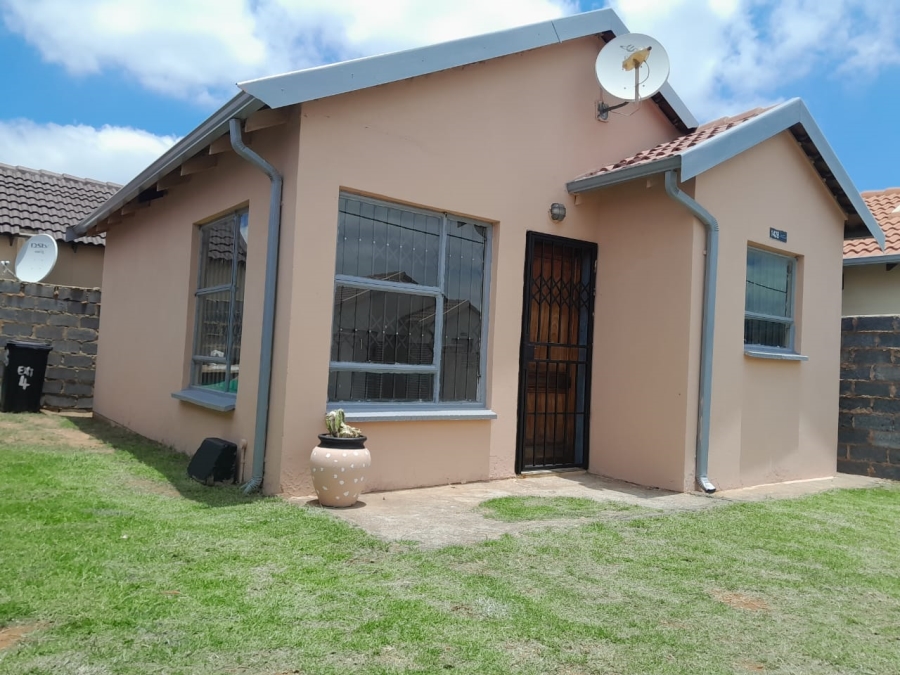 2 Bedroom Property for Sale in Fleurhof Gauteng