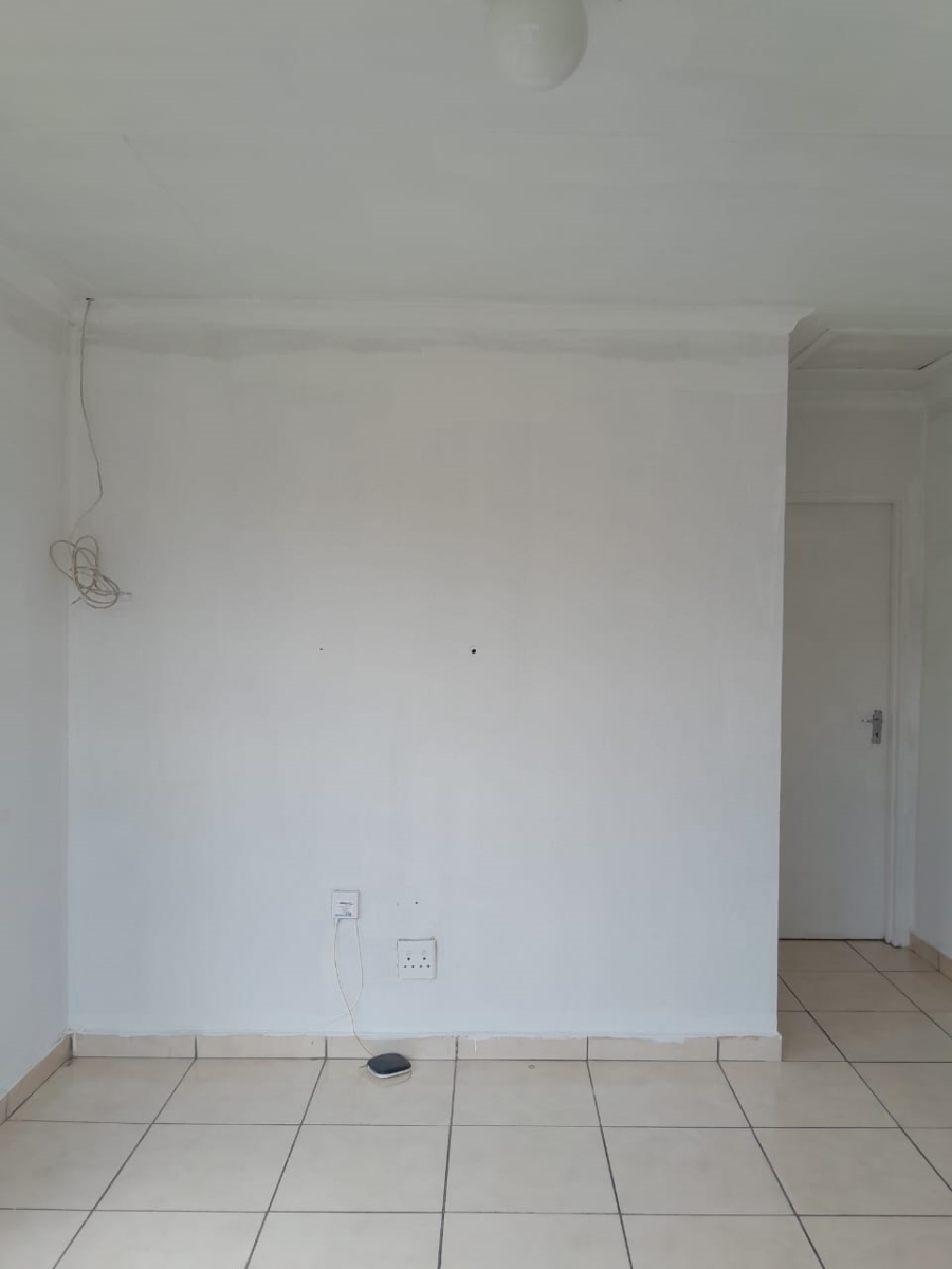 2 Bedroom Property for Sale in Fleurhof Gauteng