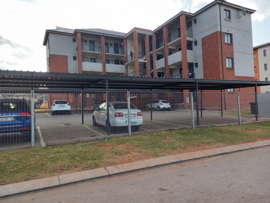 2 Bedroom Property for Sale in Fleurhof Gauteng