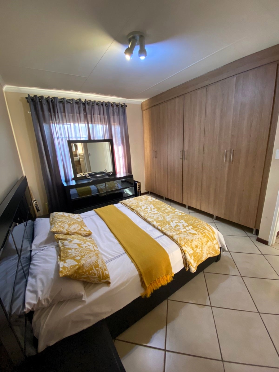 3 Bedroom Property for Sale in Monavoni Gauteng