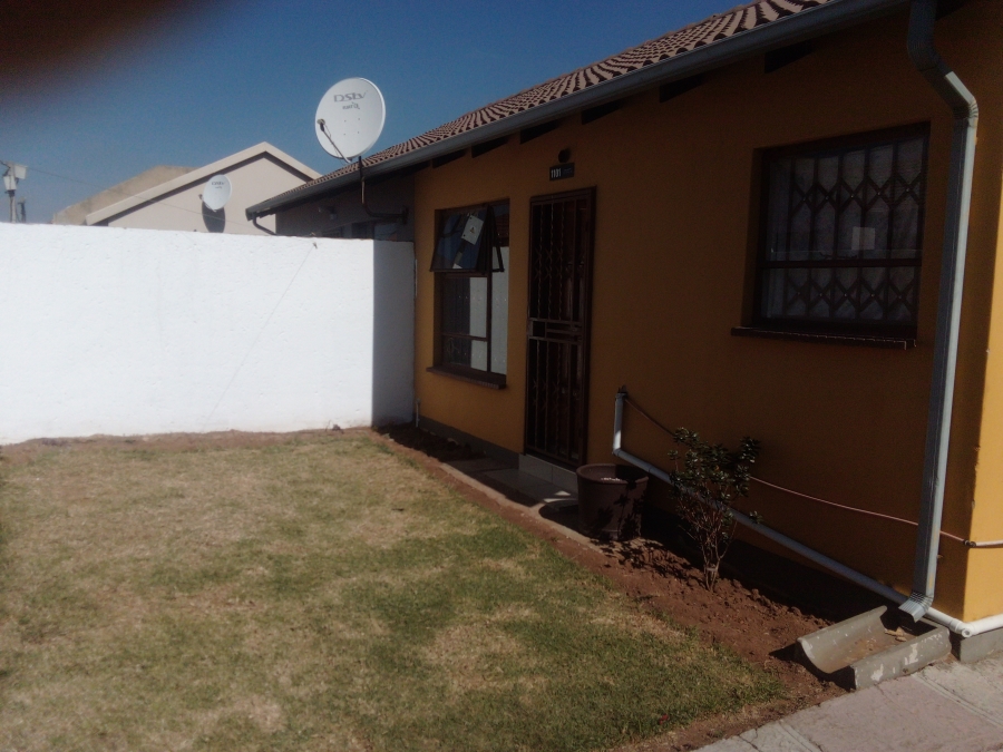 2 Bedroom Property for Sale in Fleurhof Gauteng