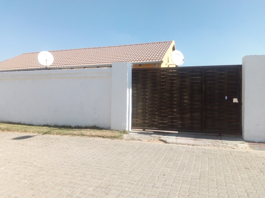 2 Bedroom Property for Sale in Fleurhof Gauteng