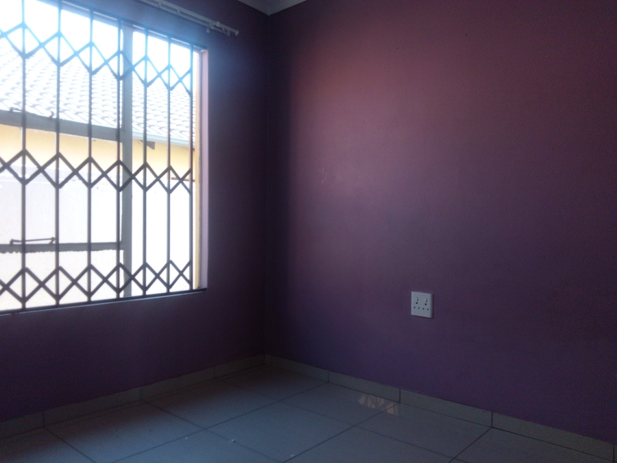 2 Bedroom Property for Sale in Fleurhof Gauteng