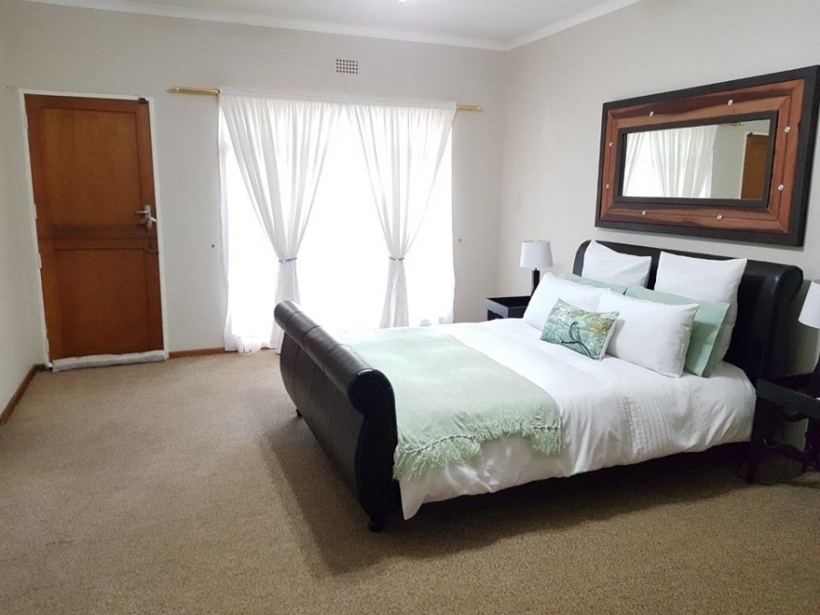 2 Bedroom Property for Sale in Mohlakeng Gauteng