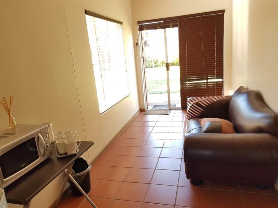 2 Bedroom Property for Sale in Mohlakeng Gauteng