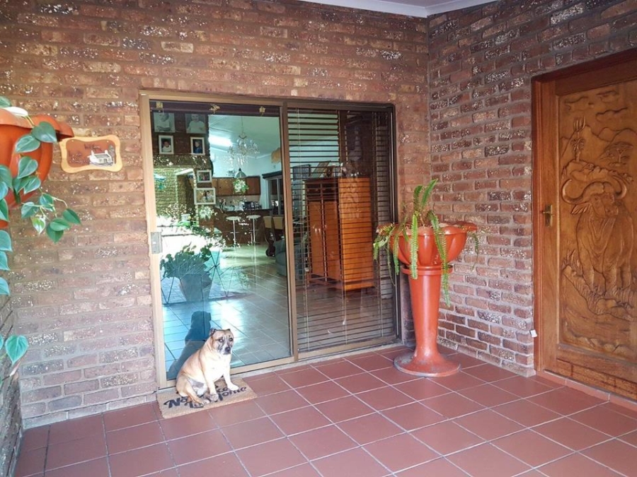 2 Bedroom Property for Sale in Mohlakeng Gauteng