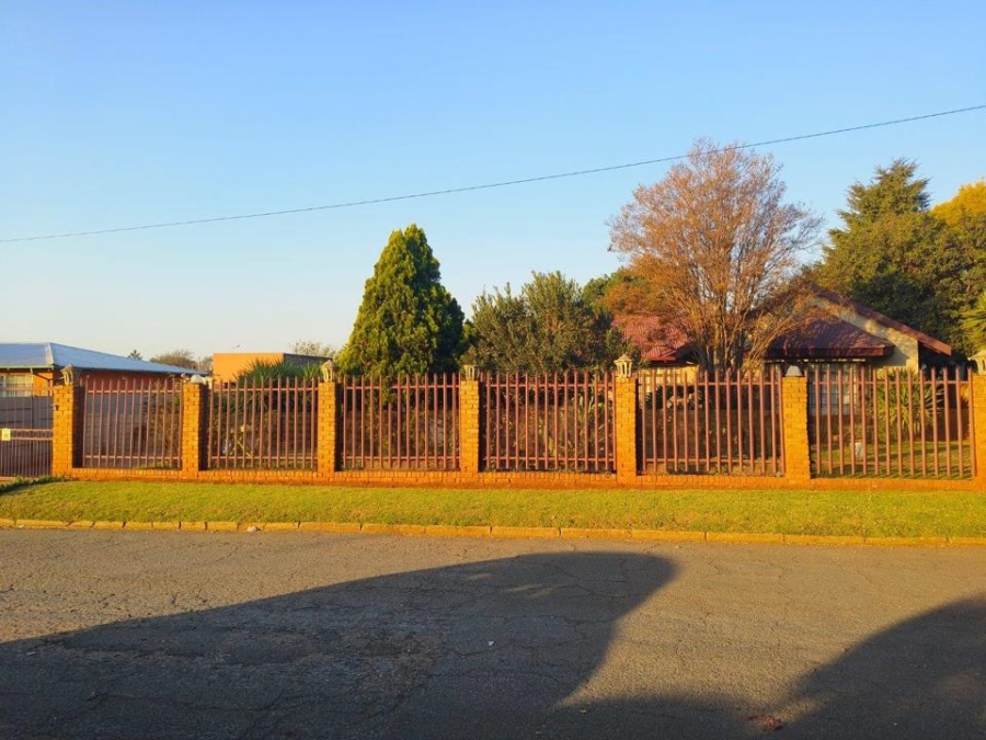 4 Bedroom Property for Sale in Homelake Gauteng