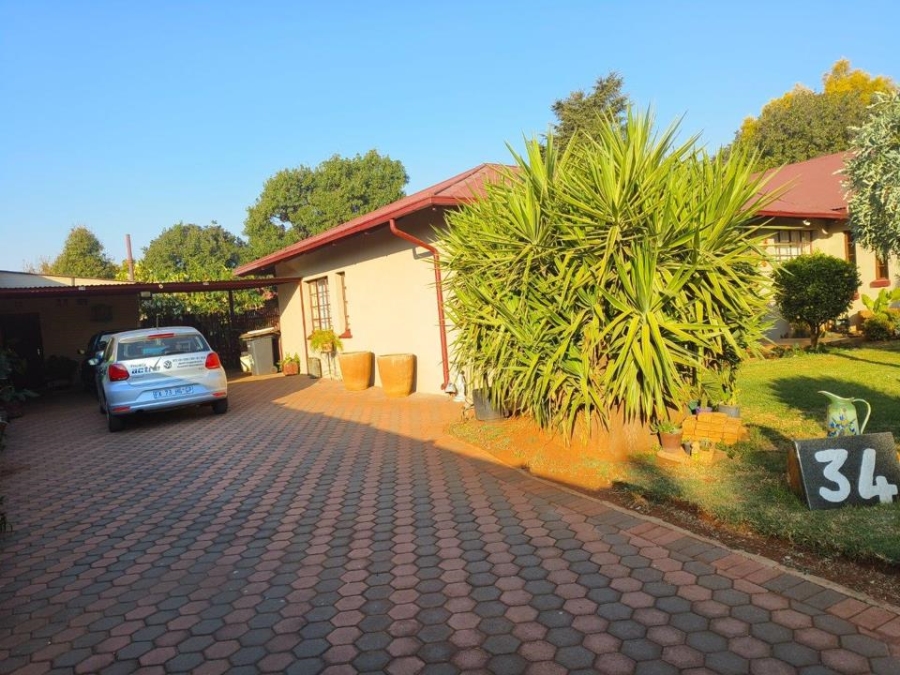 4 Bedroom Property for Sale in Homelake Gauteng