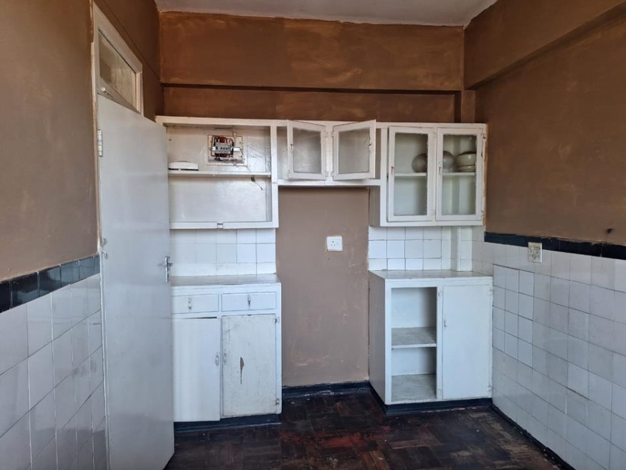 To Let 1 Bedroom Property for Rent in Yeoville Gauteng