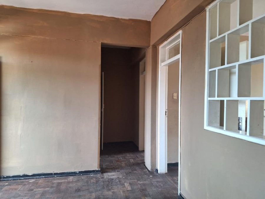 To Let 1 Bedroom Property for Rent in Yeoville Gauteng