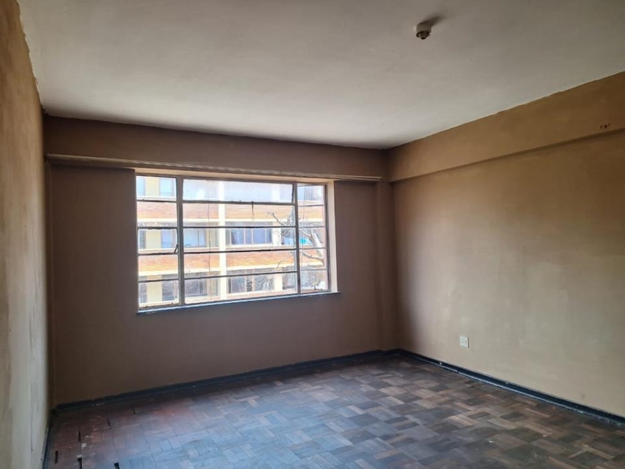 To Let 1 Bedroom Property for Rent in Yeoville Gauteng