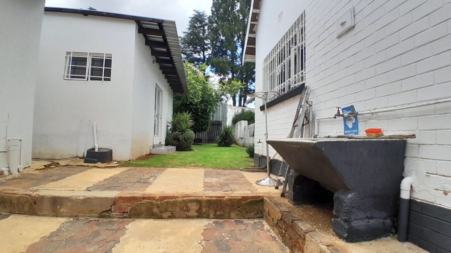 To Let 2 Bedroom Property for Rent in Creswell Park Gauteng