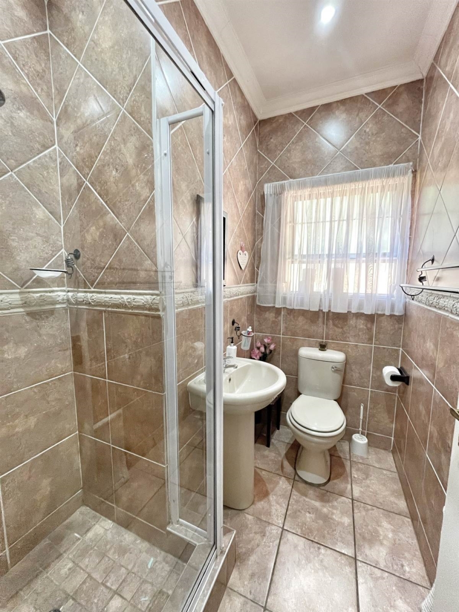 3 Bedroom Property for Sale in New Redruth Gauteng