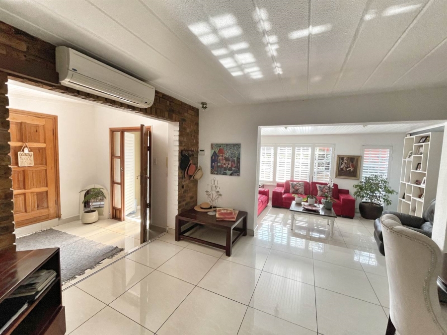 2 Bedroom Property for Sale in Glenvista Gauteng