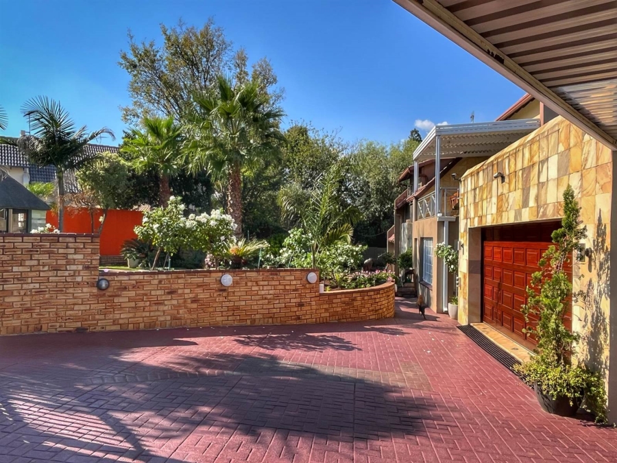 2 Bedroom Property for Sale in Glenvista Gauteng