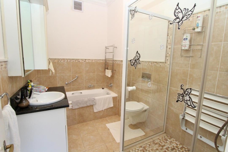 2 Bedroom Property for Sale in Hillcrest AH Gauteng