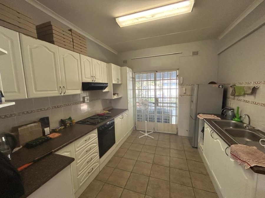 To Let 1 Bedroom Property for Rent in Waterfall Gauteng