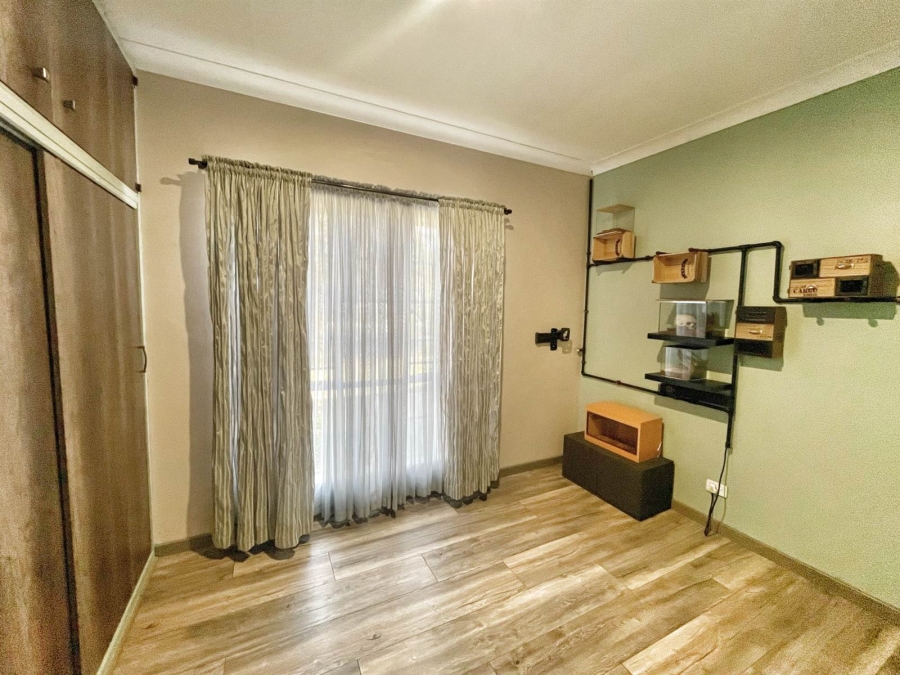 4 Bedroom Property for Sale in Brackenhurst Gauteng