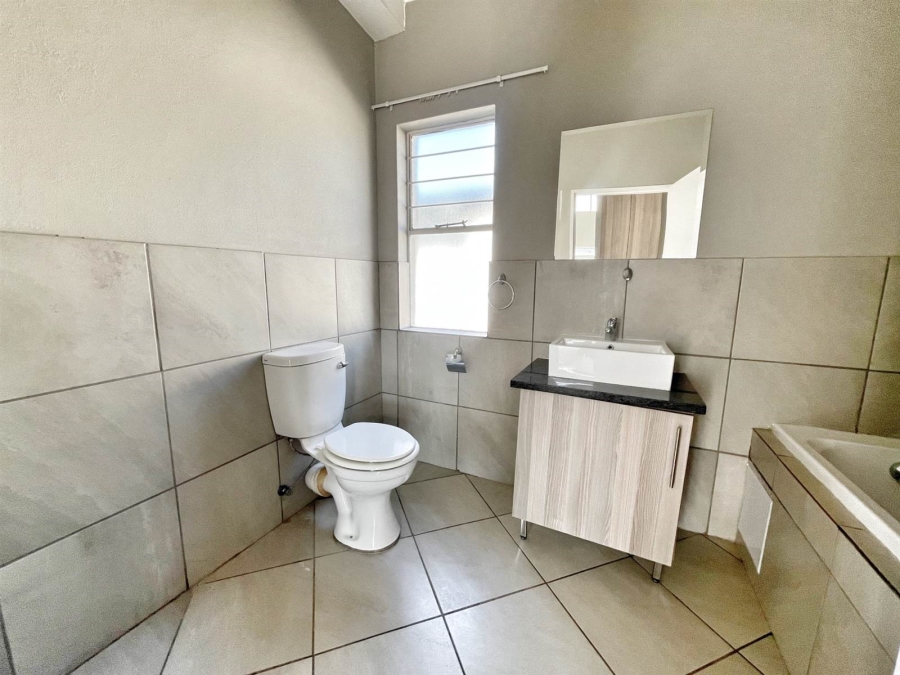 3 Bedroom Property for Sale in Albertsdal Gauteng