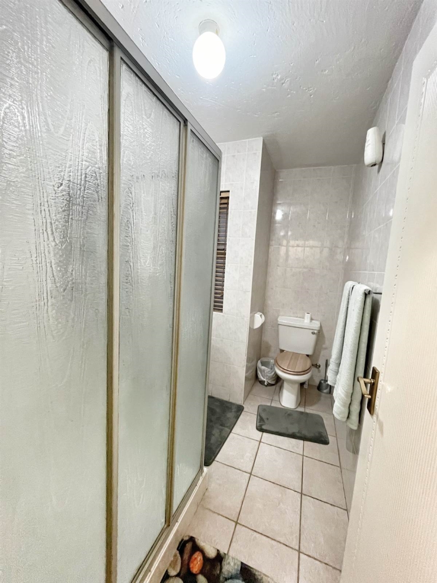 2 Bedroom Property for Sale in Glenvista Gauteng