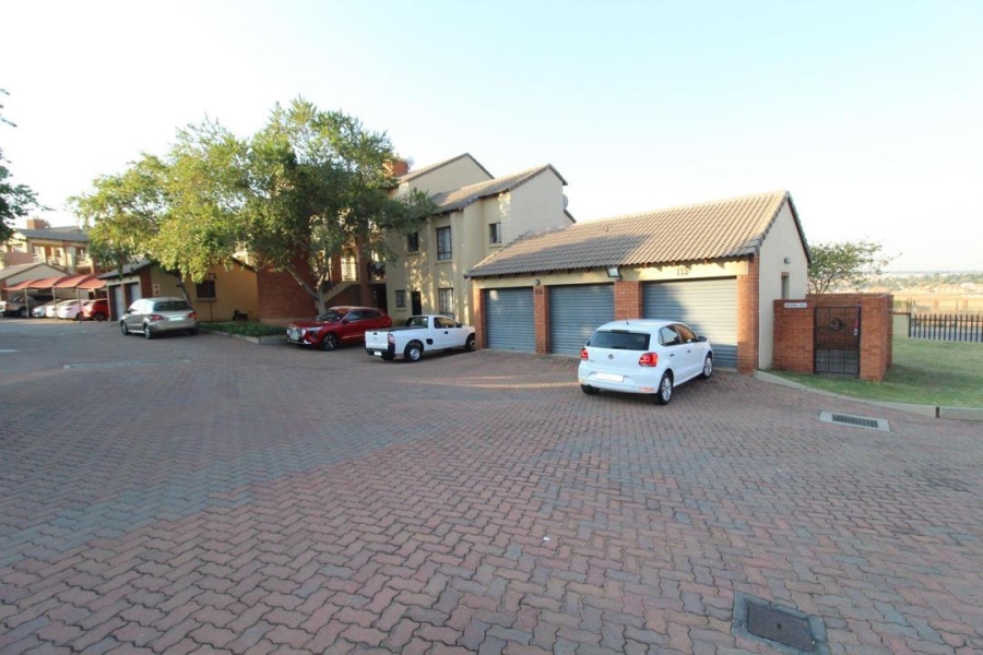 To Let 0 Bedroom Property for Rent in Noordwyk Gauteng