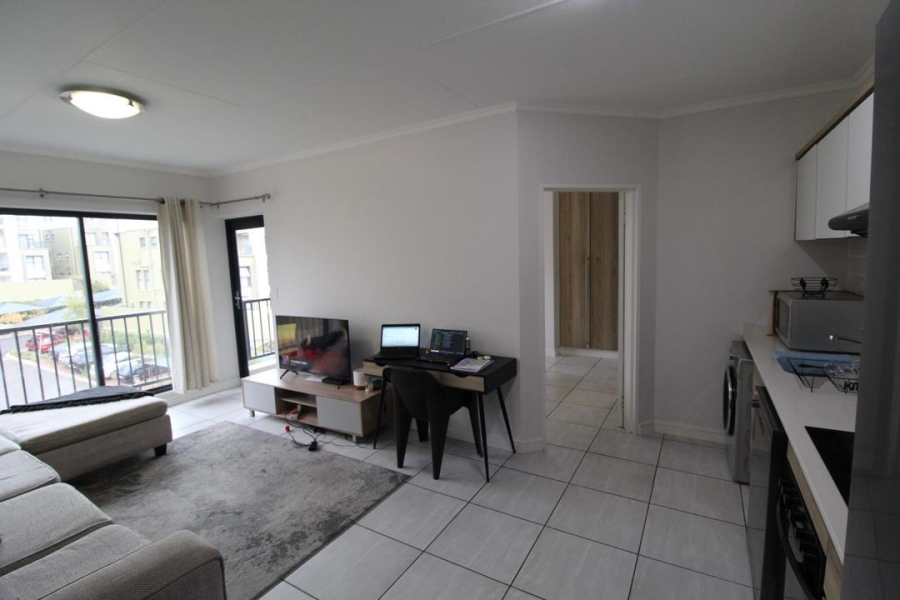 To Let 1 Bedroom Property for Rent in Waterfall Gauteng