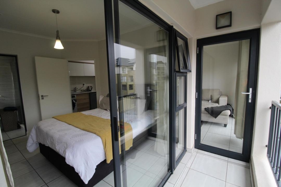 To Let 1 Bedroom Property for Rent in Waterfall Gauteng