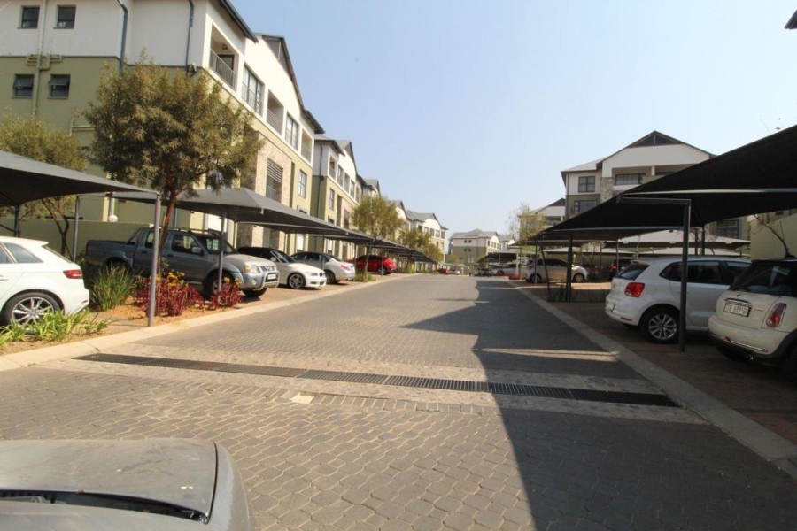 To Let 1 Bedroom Property for Rent in Waterfall Gauteng