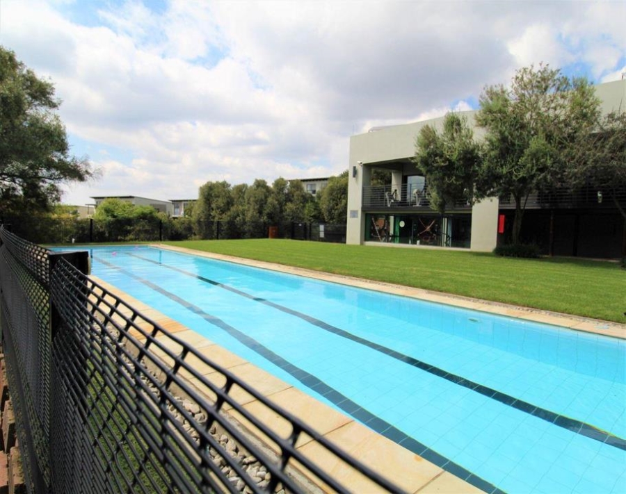 To Let 1 Bedroom Property for Rent in Fourways Gauteng