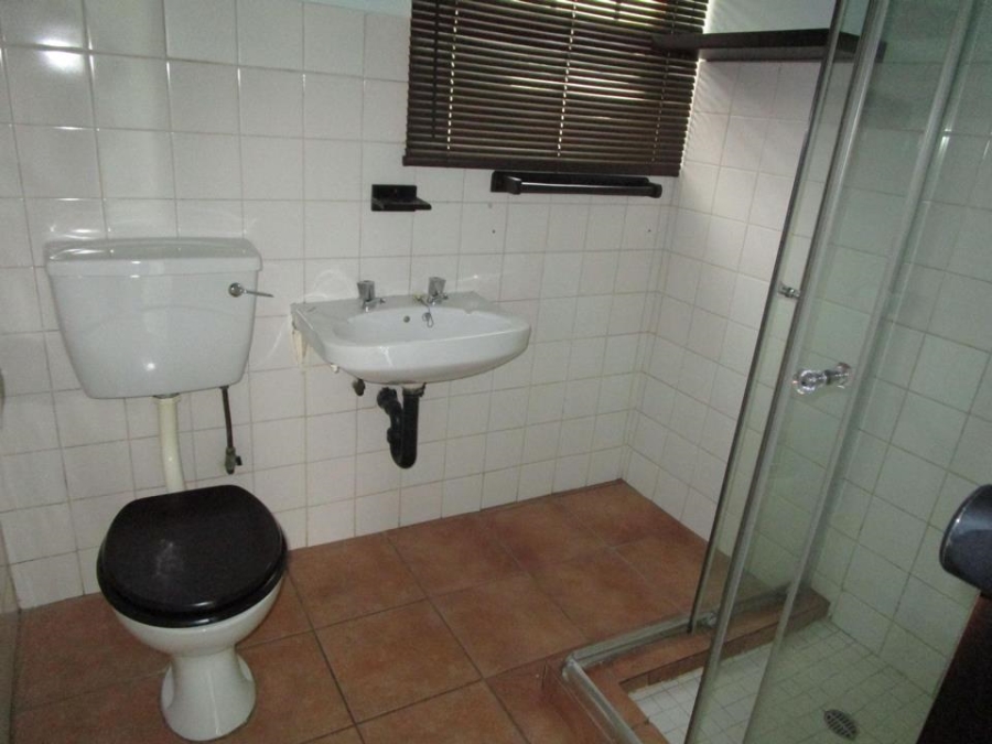 2 Bedroom Property for Sale in Weltevredenpark Gauteng