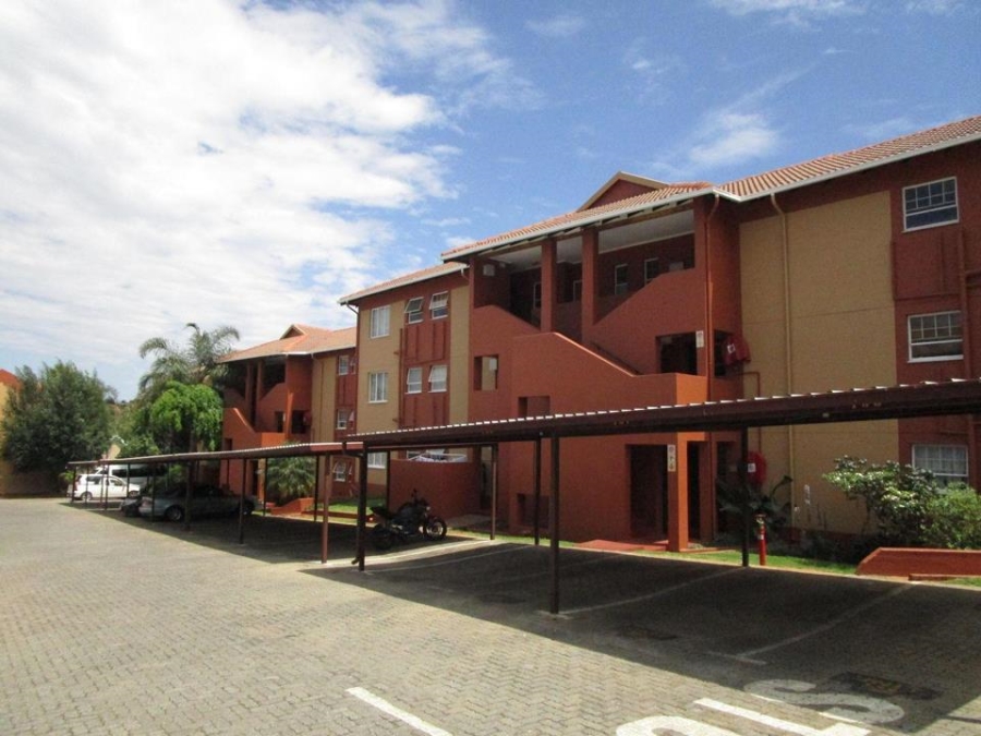 2 Bedroom Property for Sale in Weltevredenpark Gauteng