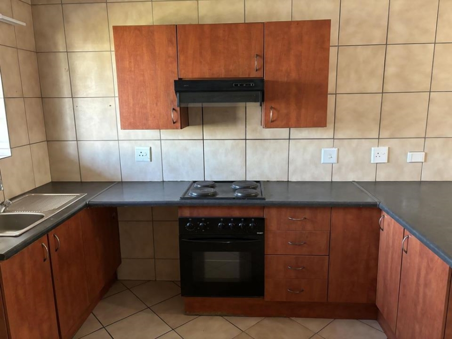 2 Bedroom Property for Sale in Wilro Park Gauteng