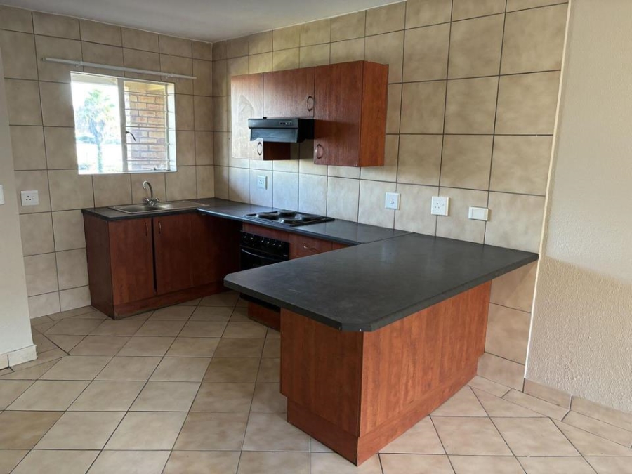 2 Bedroom Property for Sale in Wilro Park Gauteng