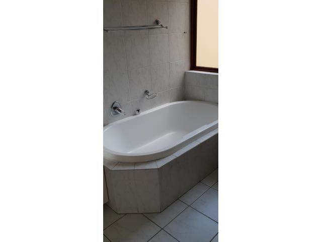 3 Bedroom Property for Sale in Barbeque Downs Gauteng