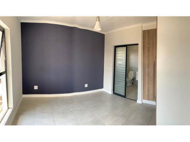 To Let 1 Bedroom Property for Rent in Waterfall Gauteng