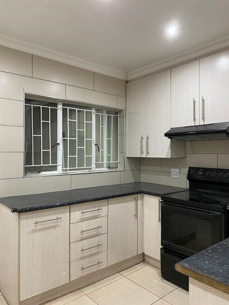 To Let 4 Bedroom Property for Rent in Eden Glen Gauteng