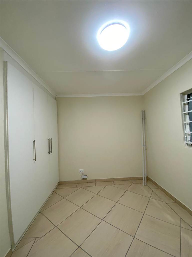 To Let 4 Bedroom Property for Rent in Eden Glen Gauteng