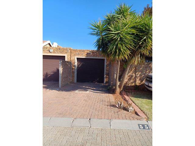 To Let 2 Bedroom Property for Rent in Pomona Gauteng