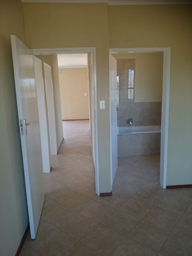 2 Bedroom Property for Sale in Windmill Park Gauteng